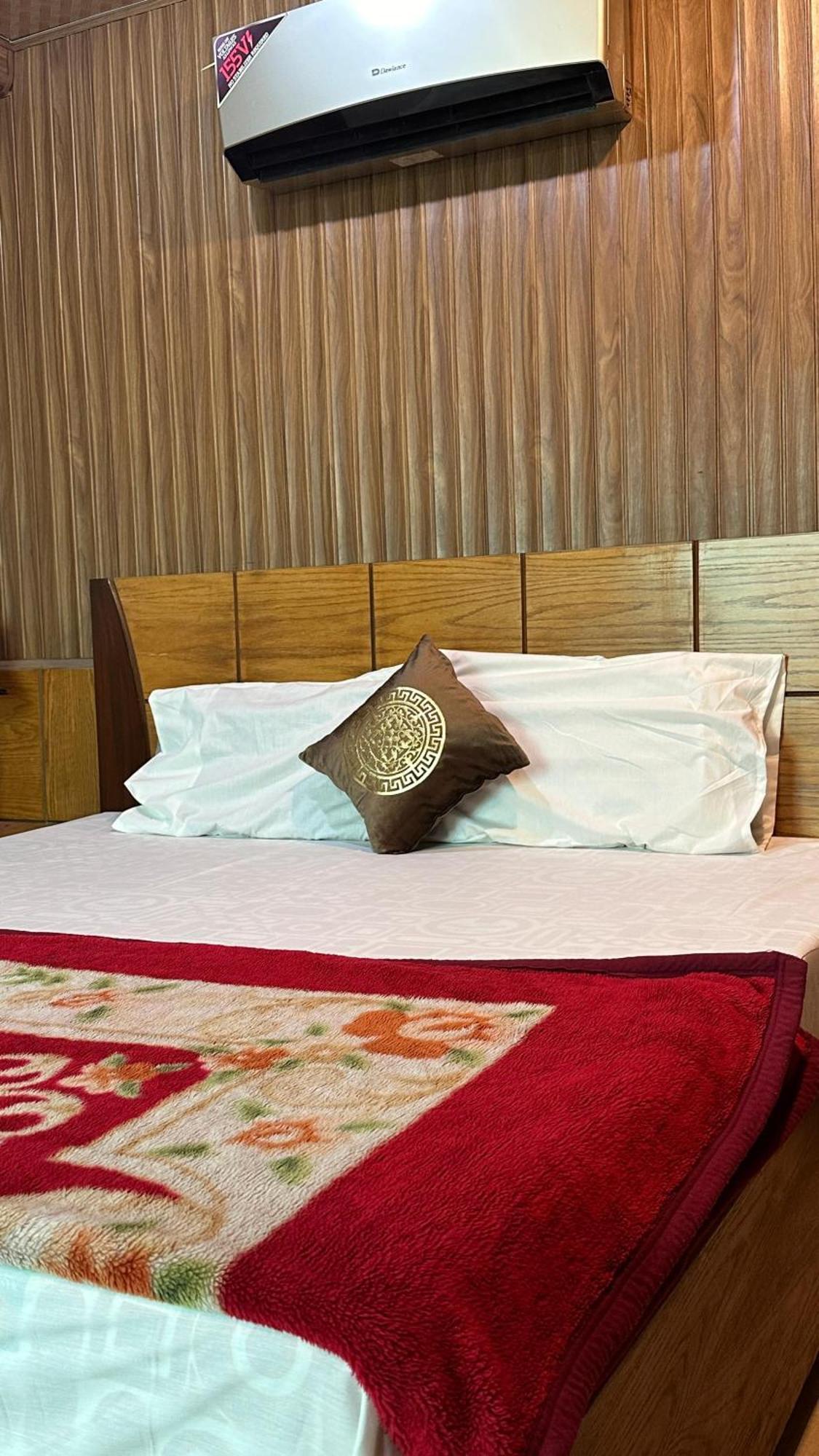 Baoo Jee Hotel Islamabad Равалпинди Экстерьер фото