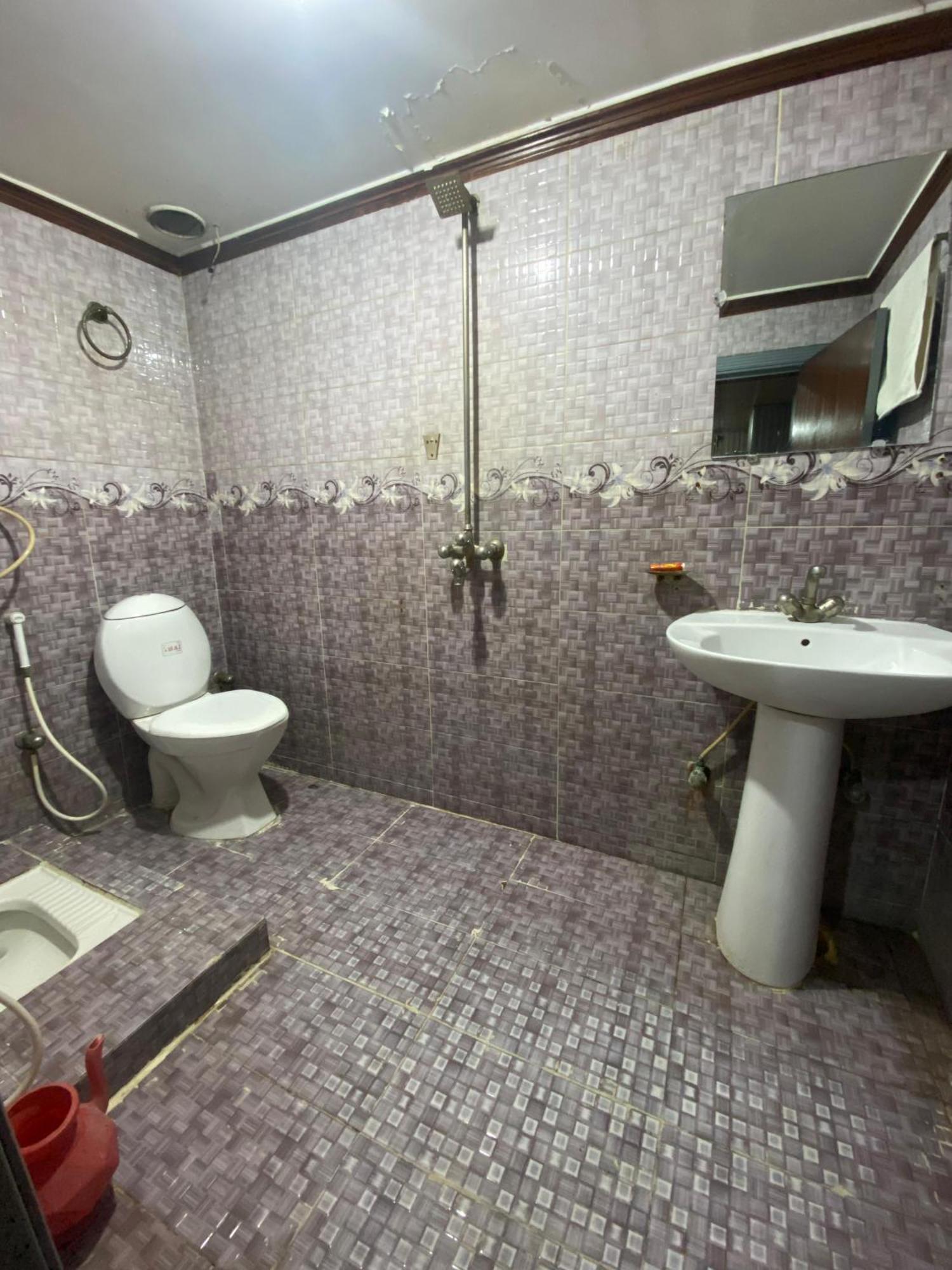 Baoo Jee Hotel Islamabad Равалпинди Экстерьер фото