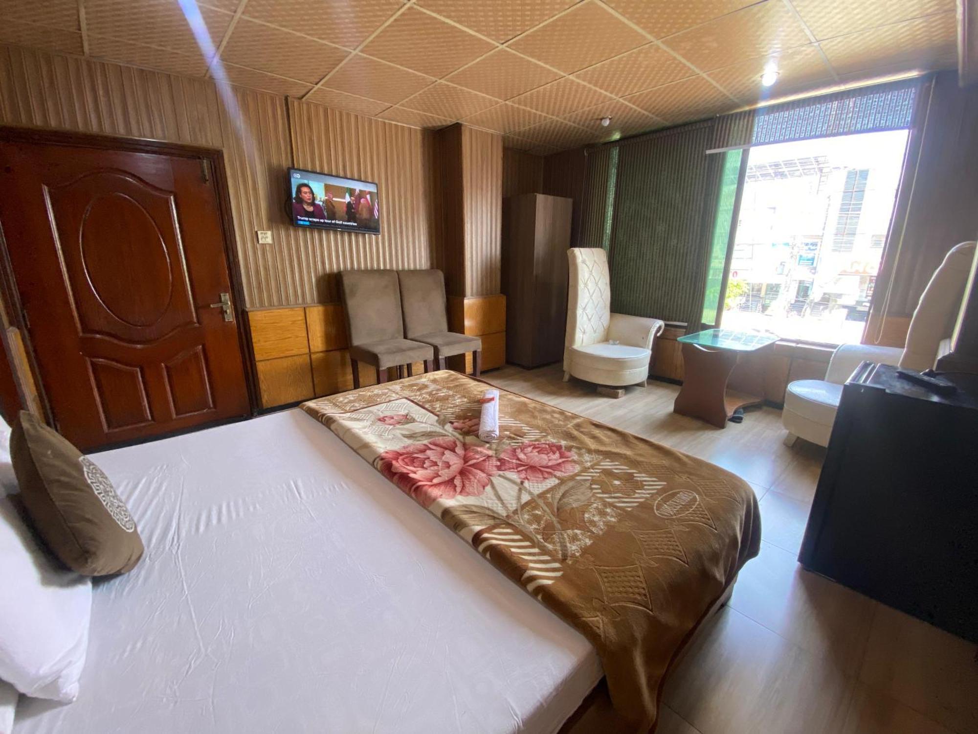 Baoo Jee Hotel Islamabad Равалпинди Экстерьер фото
